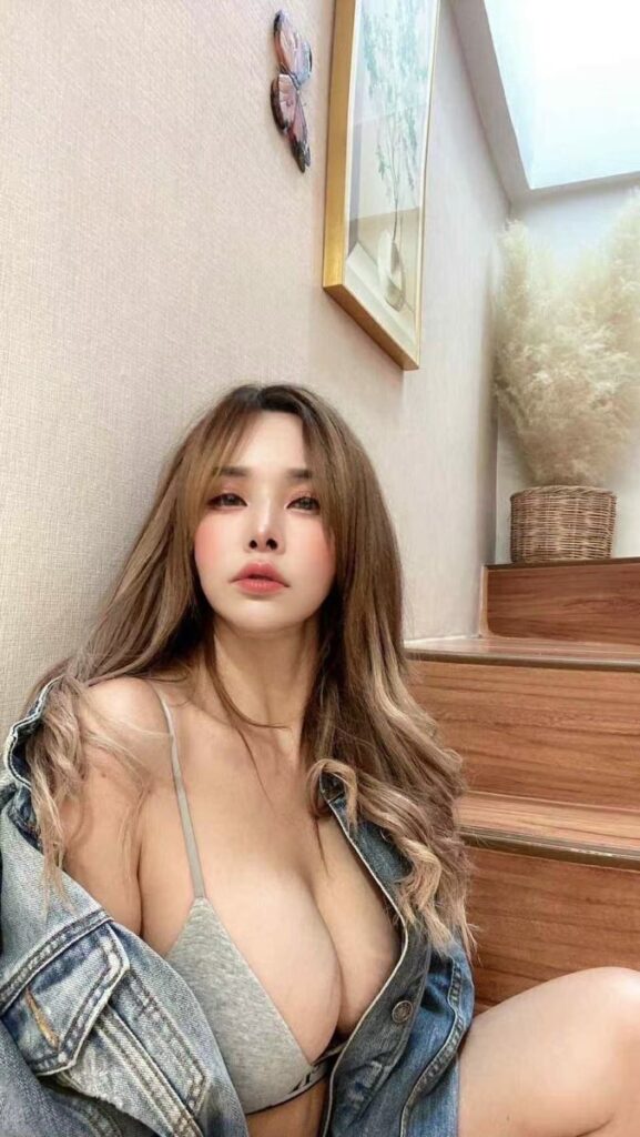 Yuri Thailand JB Escort Girl Johor Bahru