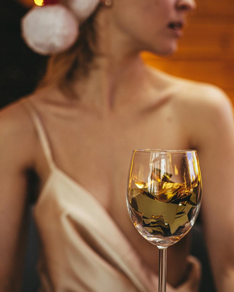 JB Escort - How to Make the Most Out of a Sexy Christmas Party