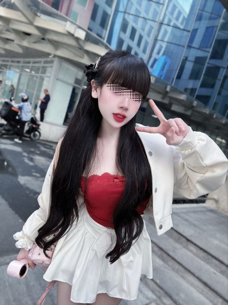 Mm Vietnam JB Escort Girl