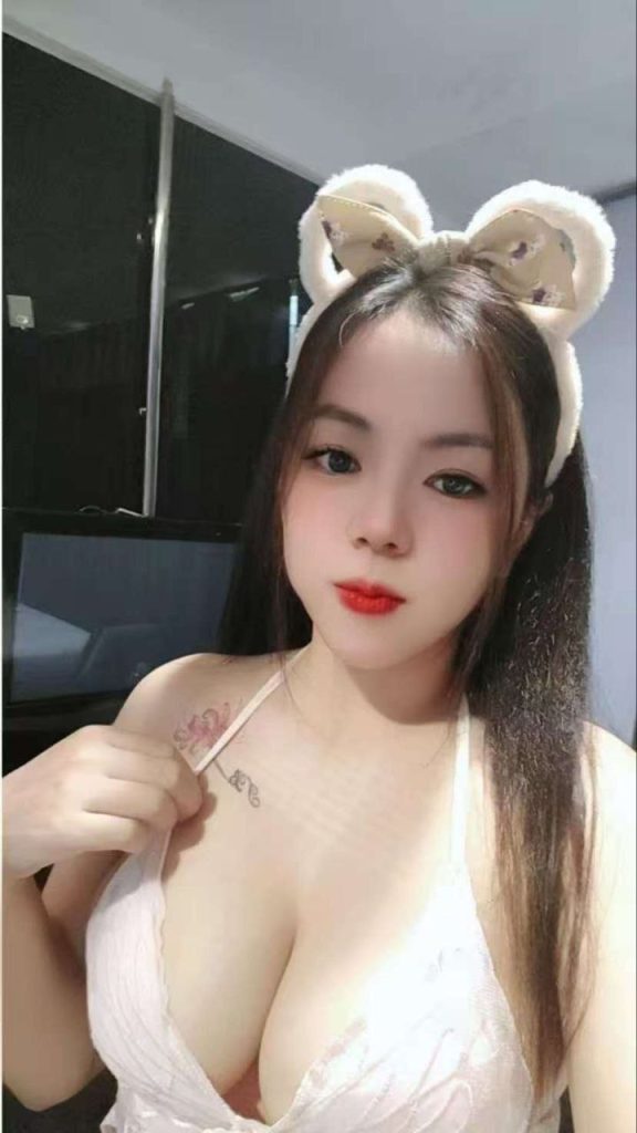 Maya Vietnam JB Escort Girl Johor Bahru
