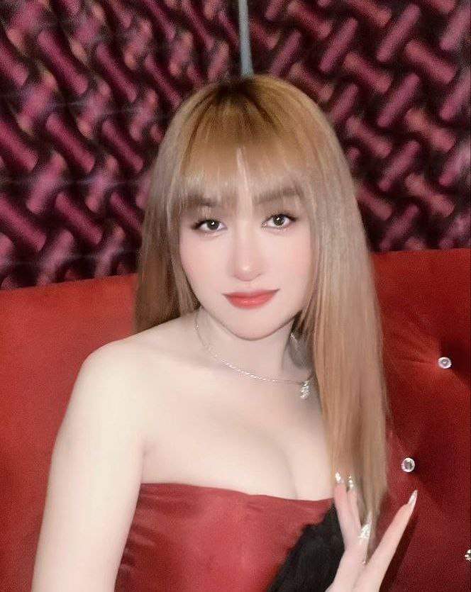 Salina Vietnam JB Escort Girl Johor Bahru