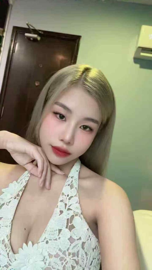 Wendy Vietnam JB Escort Girl Johor Bahru