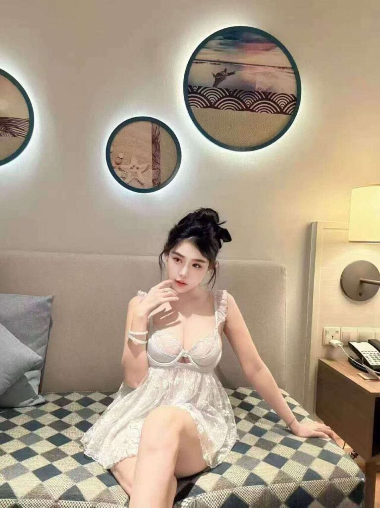Jingjing Vietnam JB Escort Girl Johor Bahru