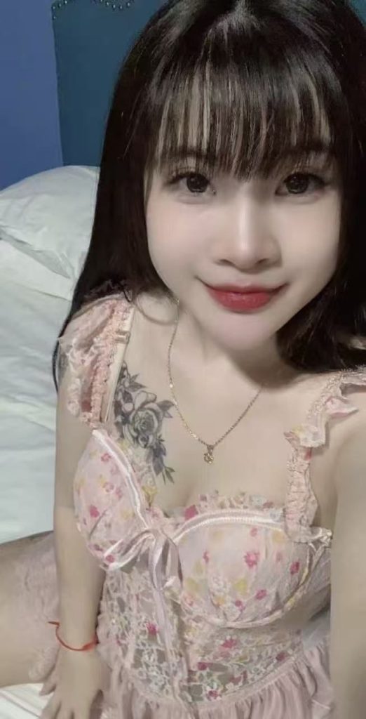 Carmy Vietnam JB Escort Girl Johor Bahru