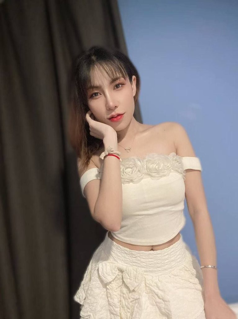 Lisa Thailand JB Escort Girl Johor Bahru