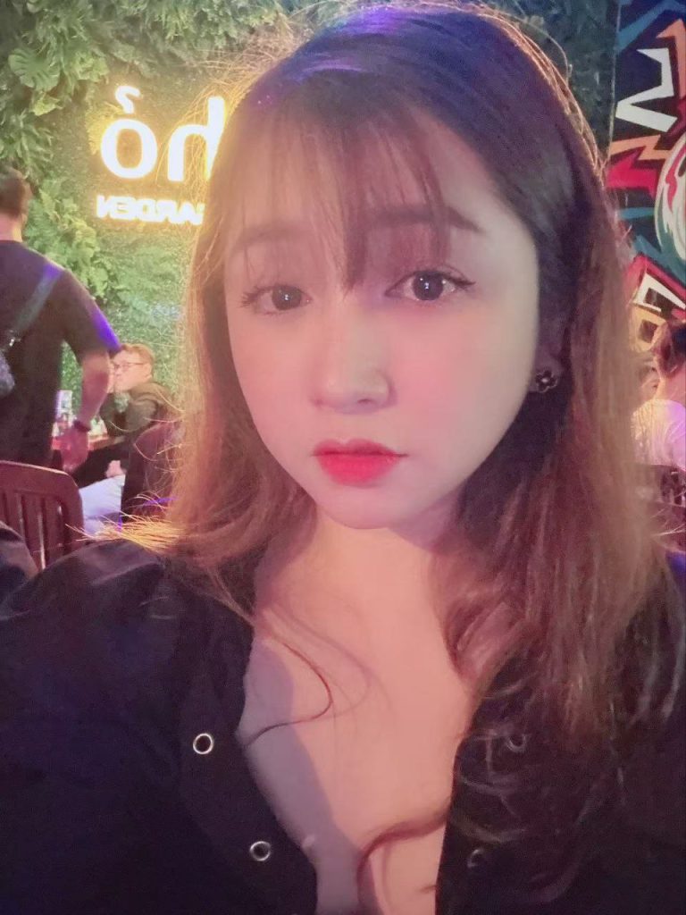 Wendy Vietnam JB Escort Girl Johor Bahru