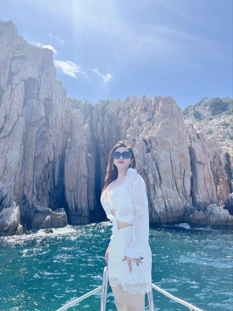 Wendy Vietnam JB Escort Girl Johor Bahru