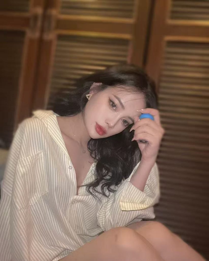 Sella Vietnam JB Escort Girl Johor Bahru