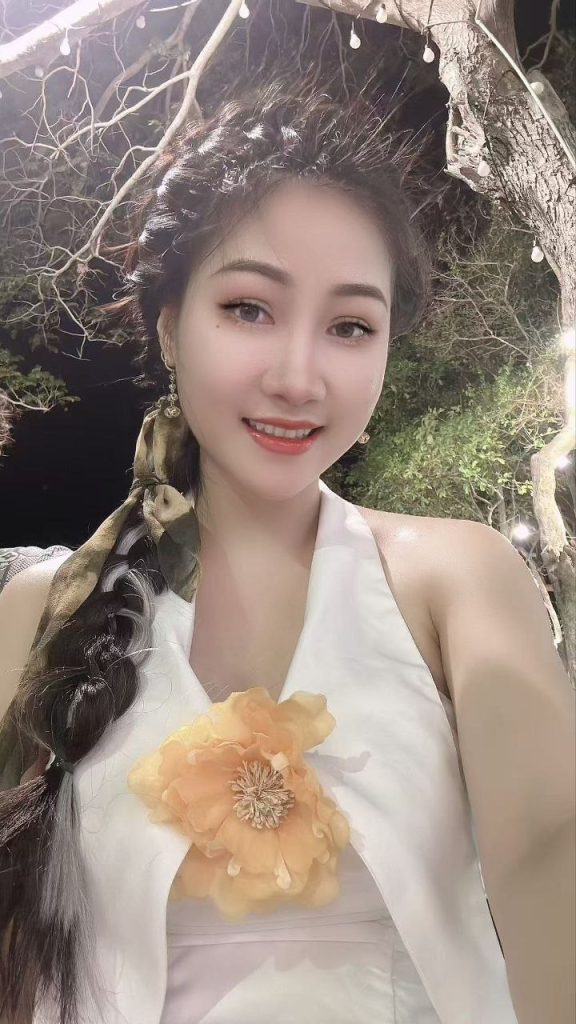 Xiao Bing Vietnam JB Escort Girl Johor Bahru