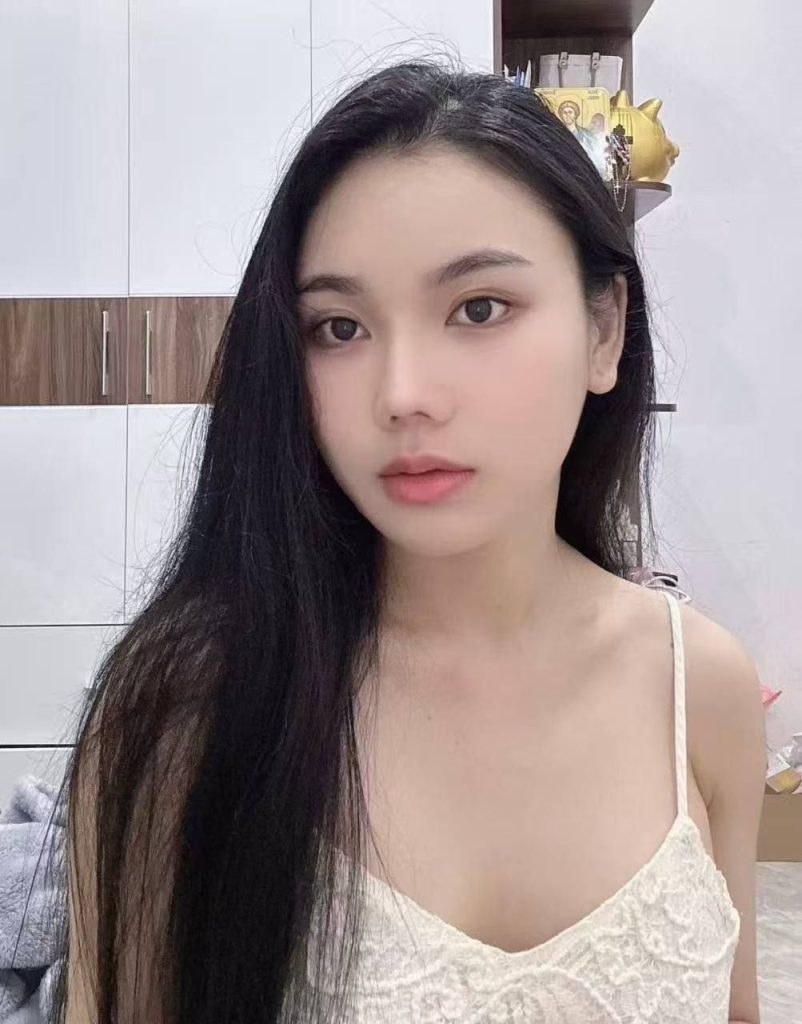 Xiaoling Vietnam JB Escort Girl Johor Bahru