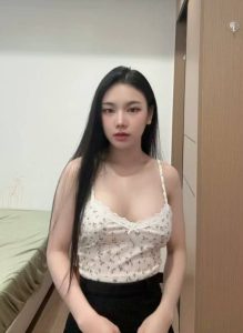 Xiaoling Vietnam JB Escort Girl Johor Bahru