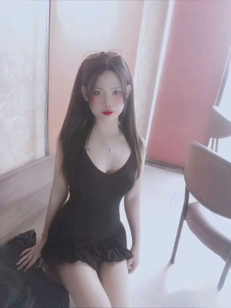 Tina Vietnam JB Escort Girl Johor Bahru