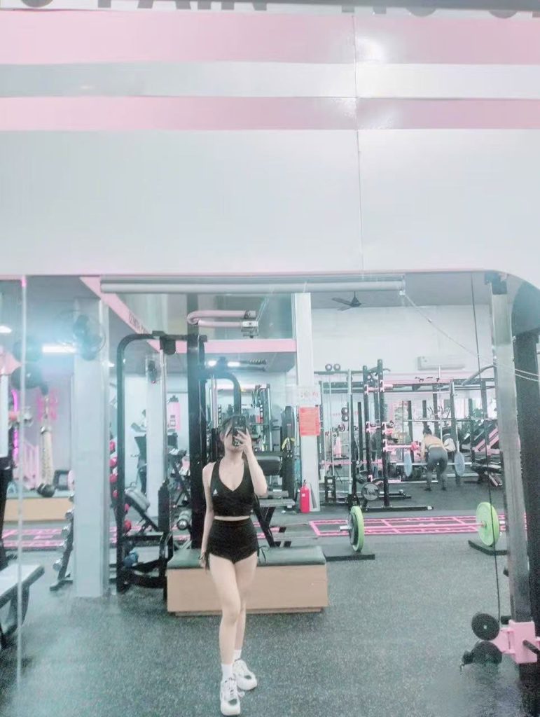 Tina Vietnam JB Escort Girl Johor Bahru