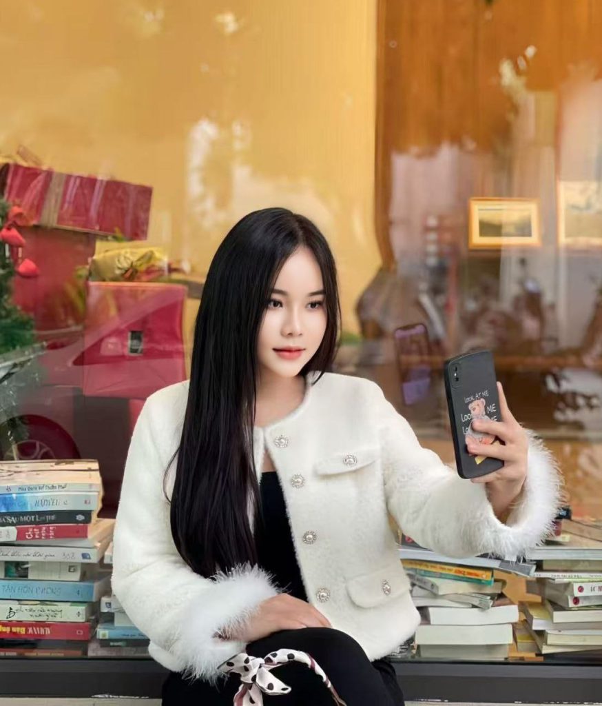 Amy Vietnam JB Escort Girl Johor Bahru