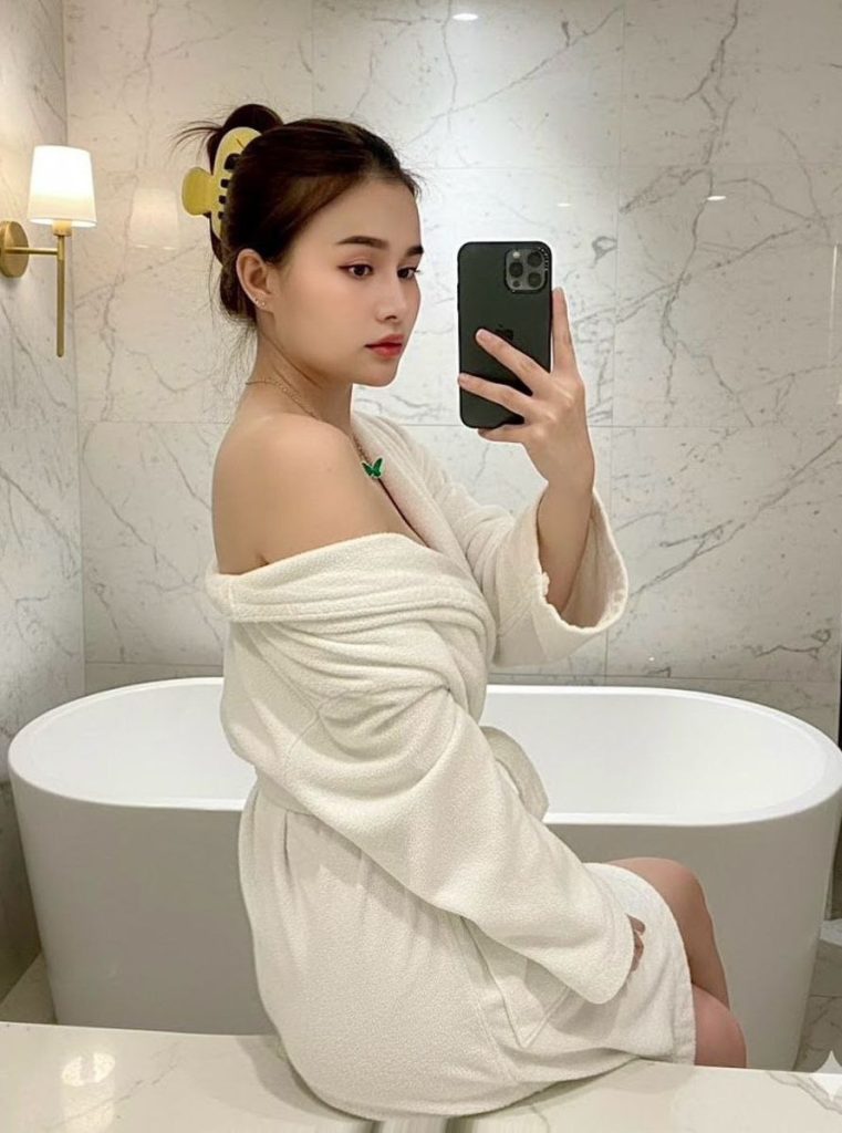 Lucky Thailand JB Escort Girl Johor Bahru